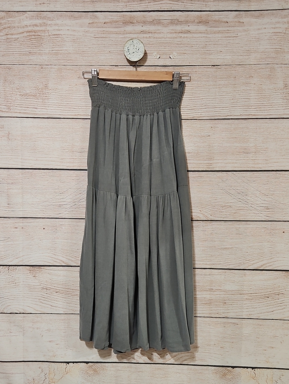 💟 Common Collection Smocked Waist Gray Maxi Flowy Skirt Small